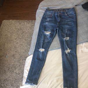 Size 7 mid rise jeans